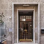 Light Apartment In Albaro By Wonderful Italy